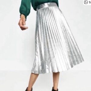 Zara Silver Pleated Faux Leather Women's Skirt